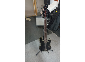 Fender Deluxe Aerodyne Jazz Bass (12403)