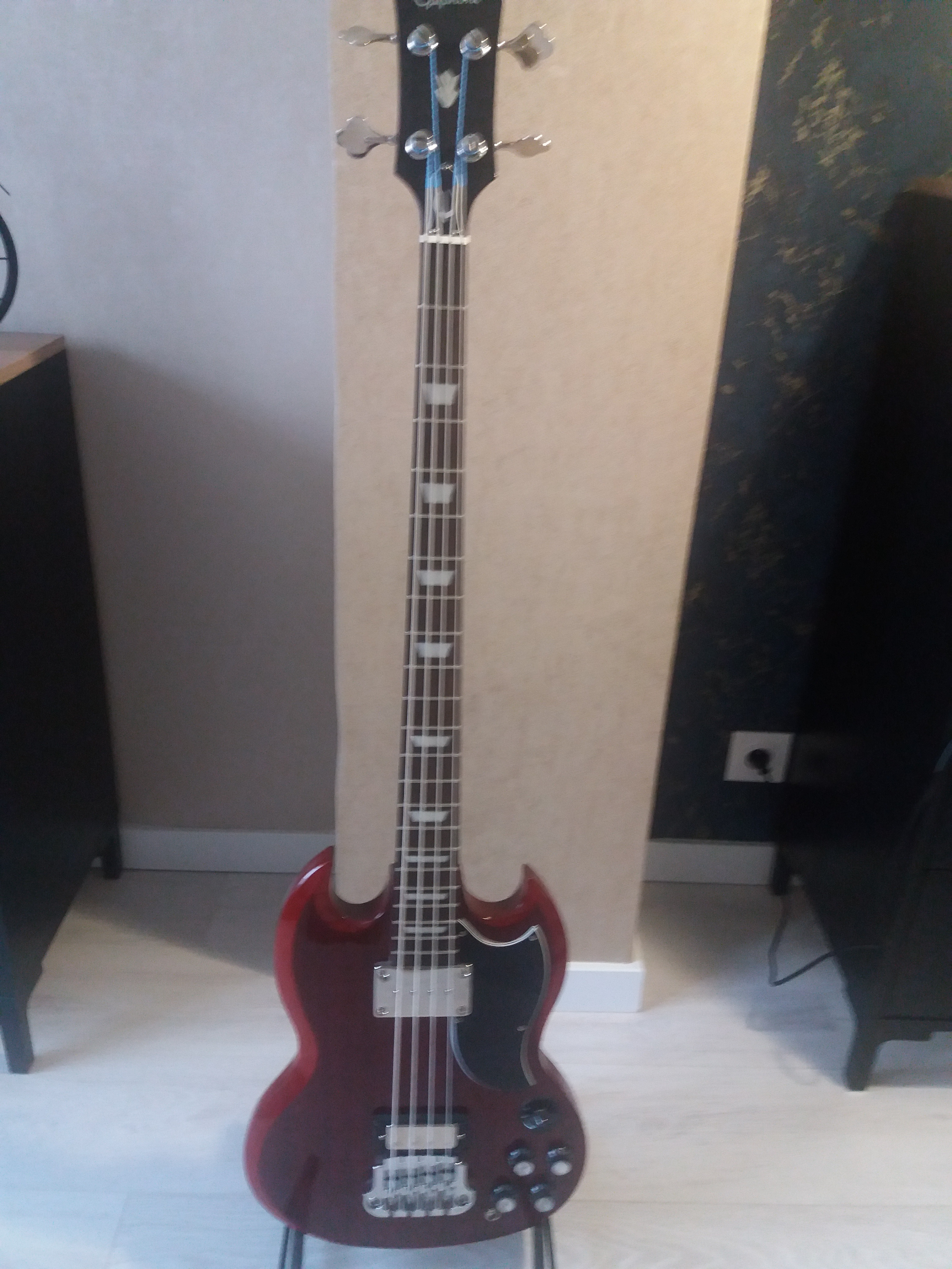 Epiphone EB-3