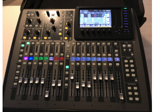 Behringer X32 Compact (66677)