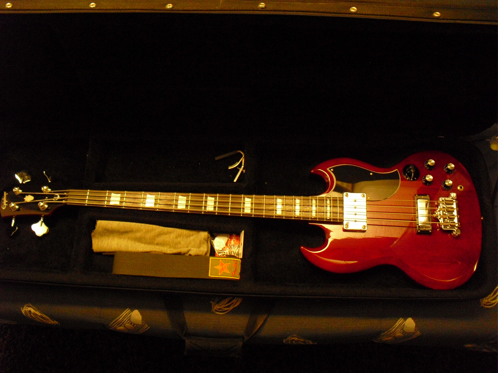 Epiphone EB-3