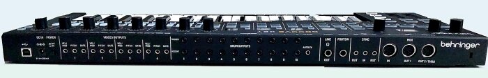 Behringer Groove Key : Groove Key Rear Behringer Groove Key : Groove Key Rear