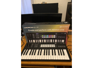 Novation Launchkey 37 MK3 (85243)