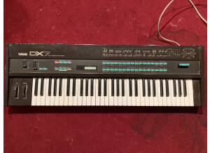 Yamaha DX7 (74086)