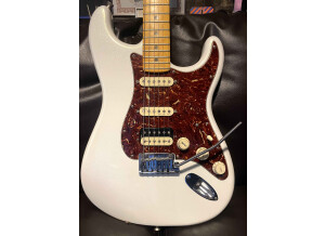 Fender American Ultra Stratocaster HSS (43082)