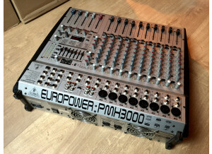 Behringer Europower PMH3000
