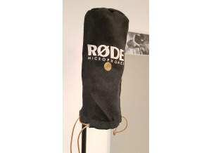 FD70022A-865B-4117-9F2F-AB8B5A257A38