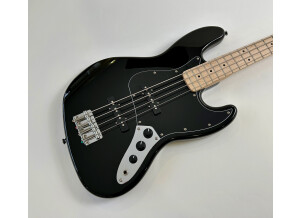 Squier Affinity Jazz Bass (2021) (3366)