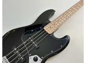 Squier Affinity Jazz Bass (2021) (62690)