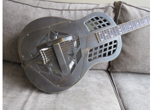 Amistar National Tricone