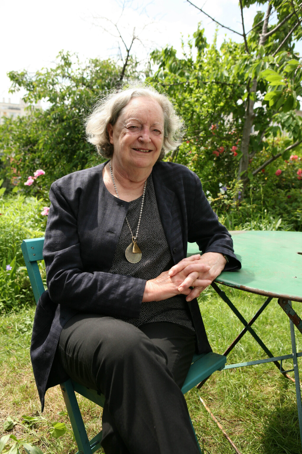 5549106.jpeg 5549106.jpeg