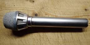 Vends AKG D 190E