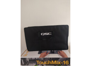 QSC TouchMix-16 (74989)