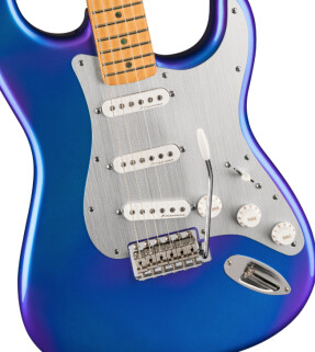 H.E.RStratCloseUp H.E.RStratCloseUp