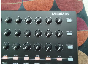 Akai Professional MIDImix (6667)