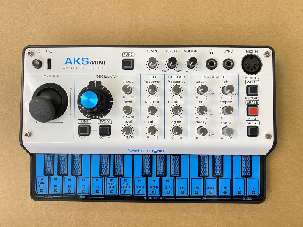 5557791.jpeg 5557791.jpeg