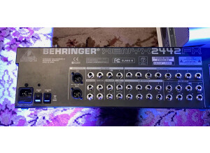 Behringer Xenyx 2442FX