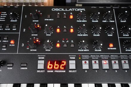 Trigon-6 2tof 12 Face VCO Trigon-6 2tof 12 Face VCO