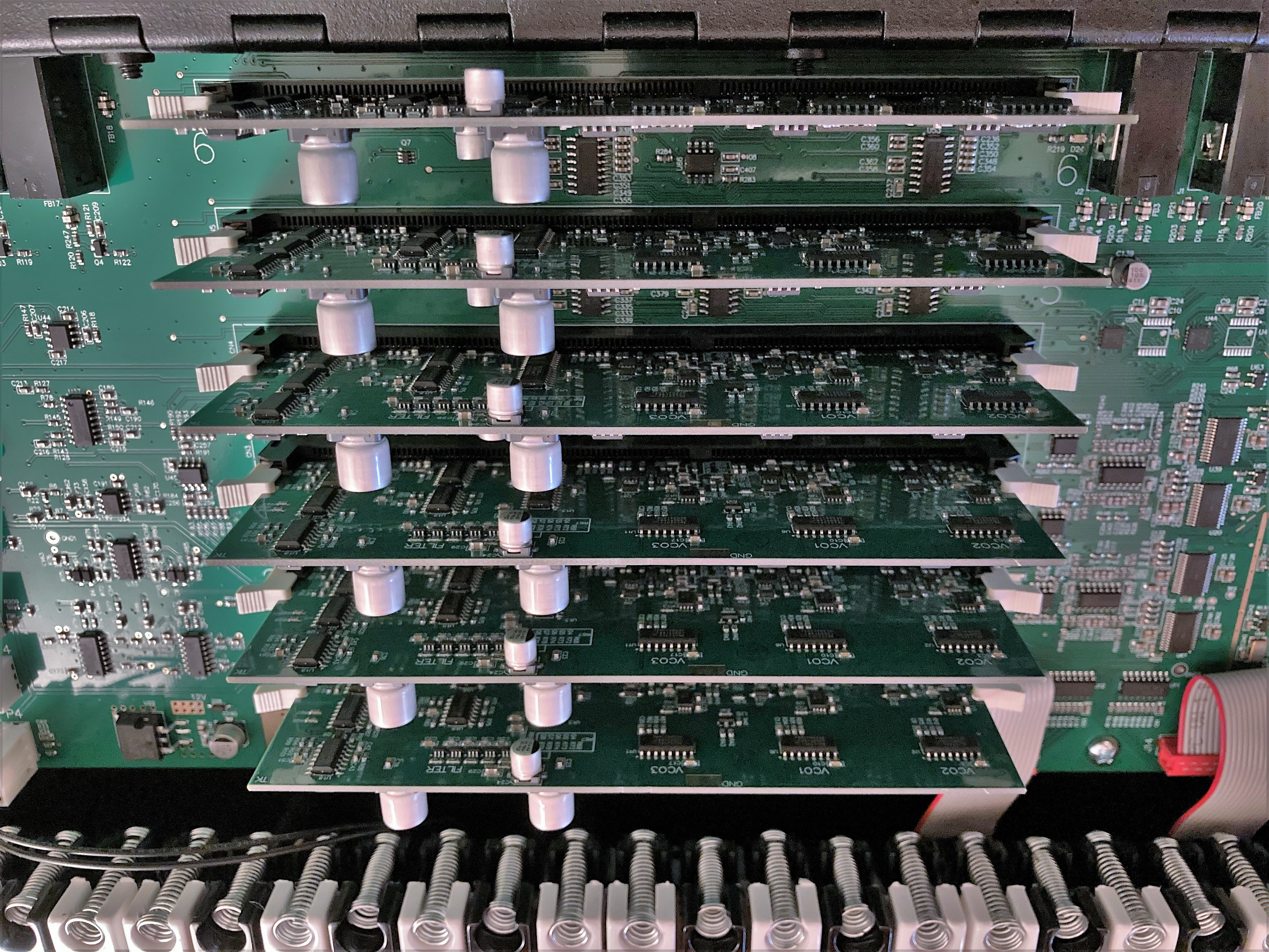 Trigon-6 2tof 31 Int&eacute;rieur Voix