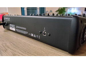 Mackie ProFX16v2 (95503)