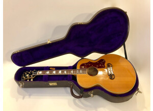 Gibson SJ-200 (4851)