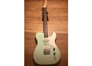 Squier Paranormal Baritone Cabronita Telecaster (1976)