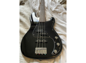 Squier Affinity Precision Bass PJ (2021) (70069)