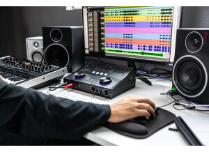 MBOX Studio-HB 0673E