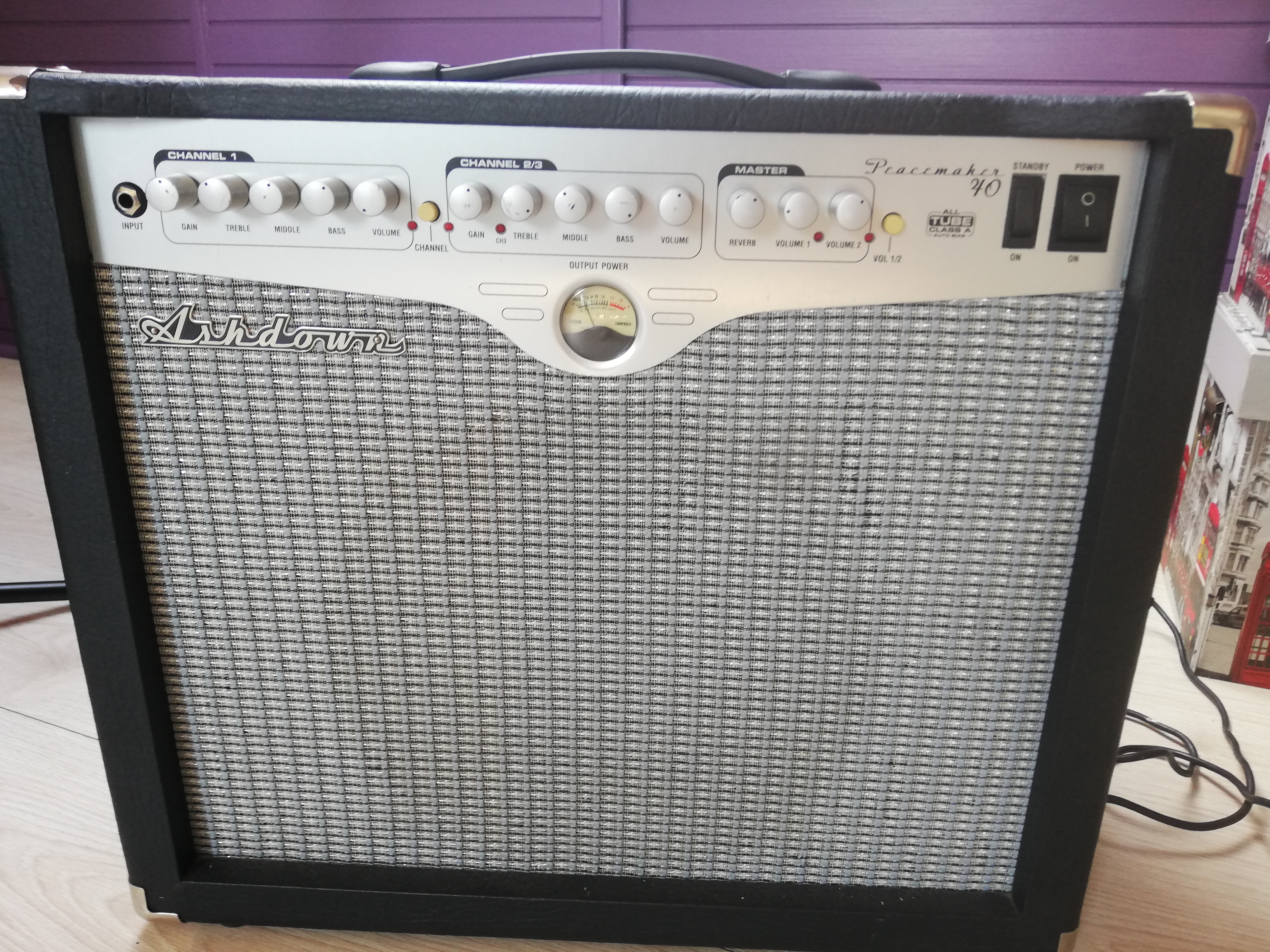Vend ampli guitare ASHDOWN Peacemaker 40 (tout lampe)