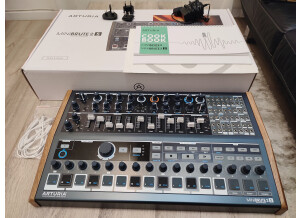Arturia MiniBrute 2S (15335)