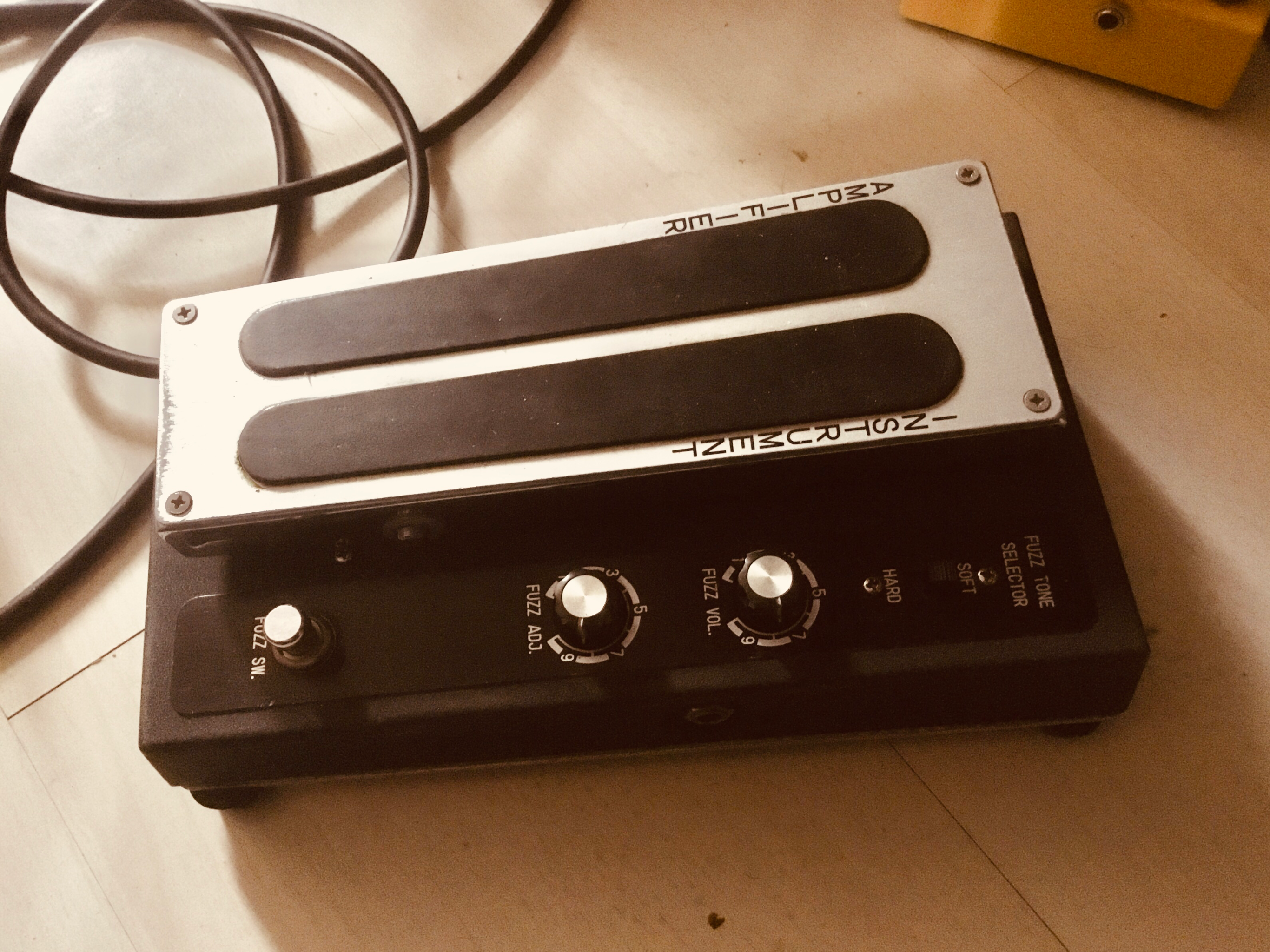 À vendre Shin-ei Companion WF-24 Wah-Fuz 