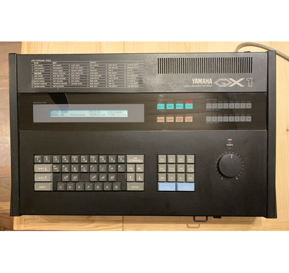 Yamaha QX1 (25646)