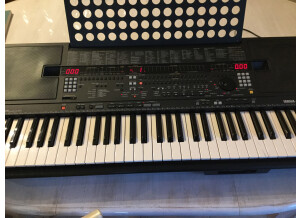 Yamaha PSR-SQ16