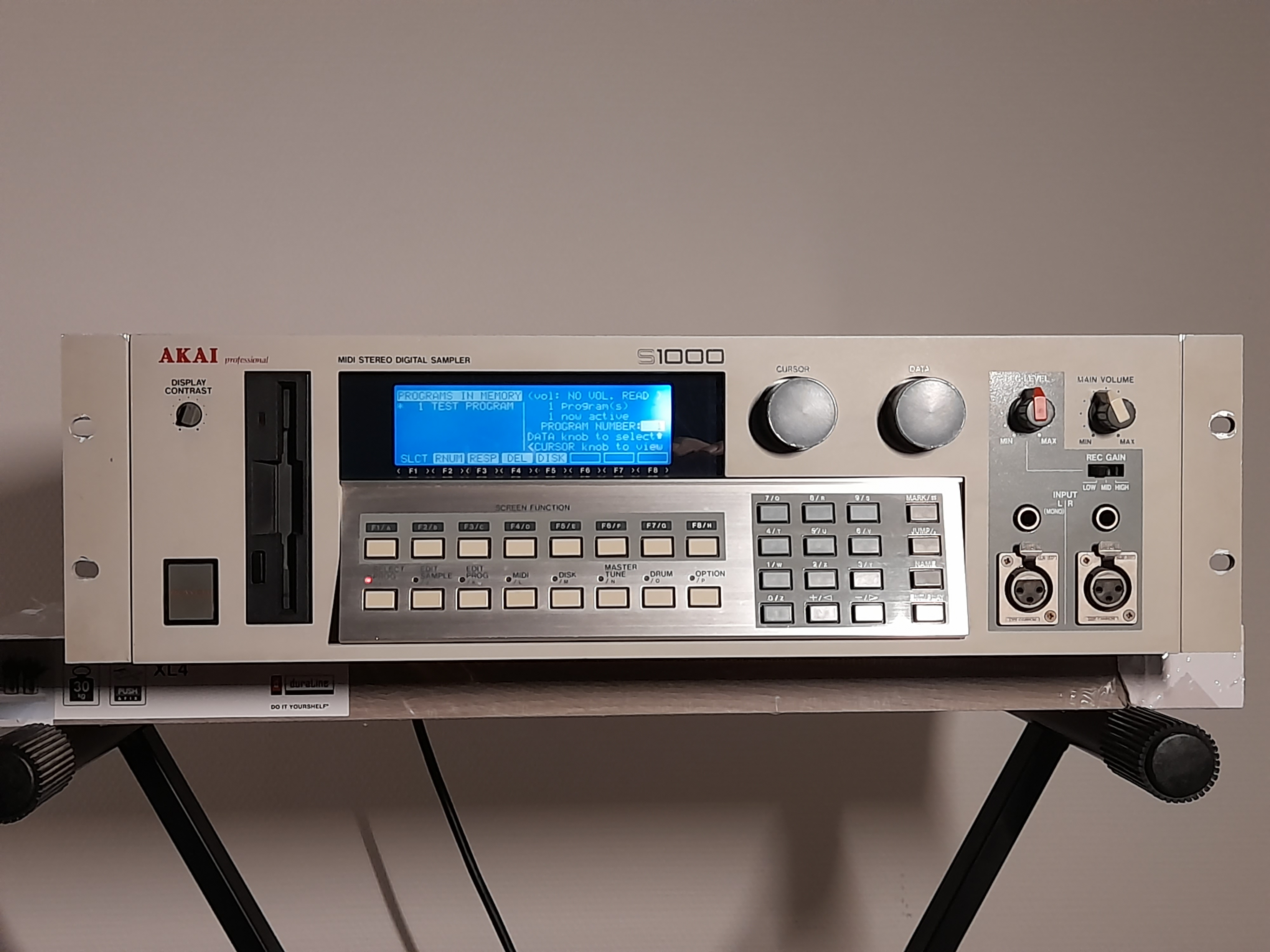 Akai S1000 sampler interface digital 4meg