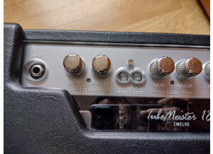 Hughes & Kettner TubeMeister 18 Twelve (98251)