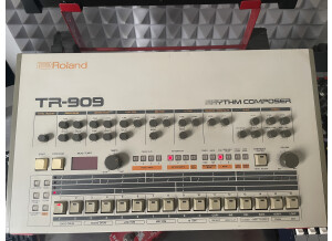 Roland TR-909 (87193)