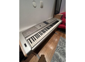 Yamaha DGX-505