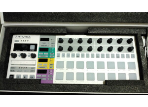 Arturia BeatStep Pro (86350)