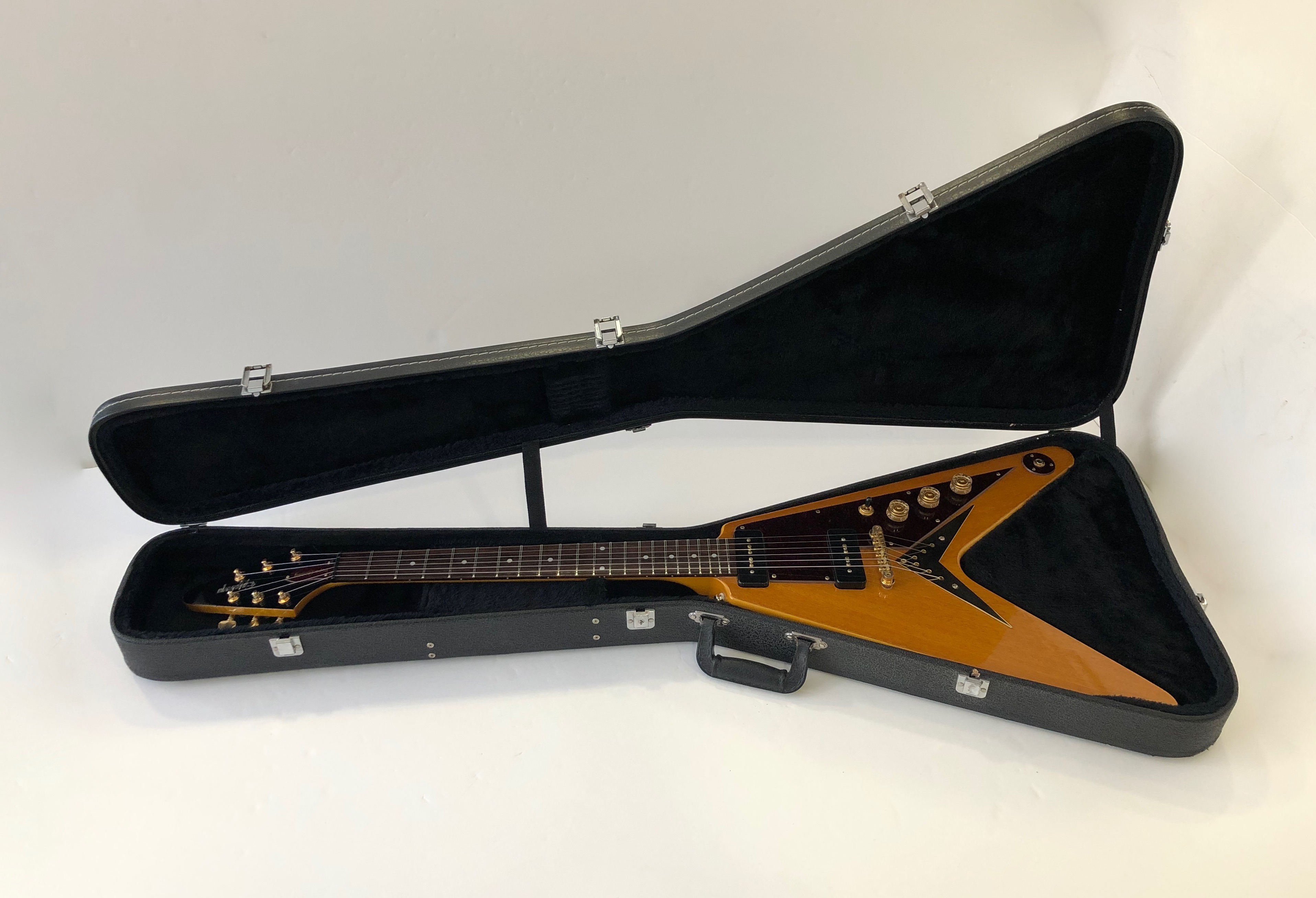 Pictures and images Epiphone Popa Chubby Flying V Audiofanzine