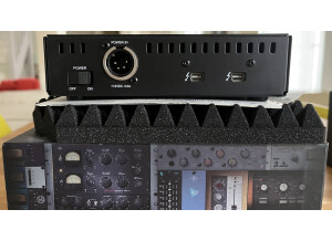 Universal Audio UAD-2 Satellite Thunderbolt - Octo Core (85050)