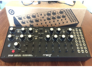 Moog Music DFAM (Drummer From Another Mother) (82428)