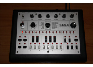 Ladyada x0xb0x (68438)