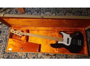 Fender Deluxe Active Jazz Bass [1998-2004] (44255)