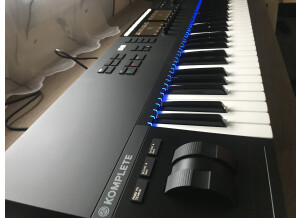 Native Instruments Komplete Kontrol S61 mk2 (81383)