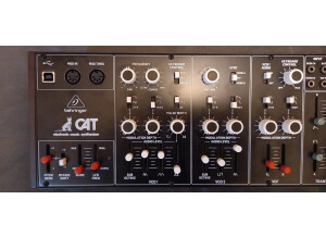 Behringer CAT Synthesizer (38235)