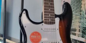 Vends Squier Affinity Stratocaster (POUR GAUCHER)