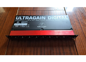 Behringer Ultragain Digital ADA8200 (84028)
