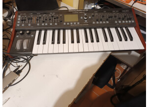 Behringer DeepMind 6 (81463)