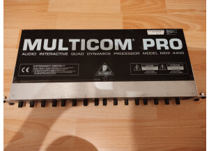 Behringer Multicom Pro MDX4400