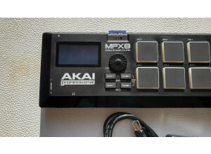 Akai Professional MPX8 (96783)