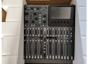 Behringer X32 Compact (42903)